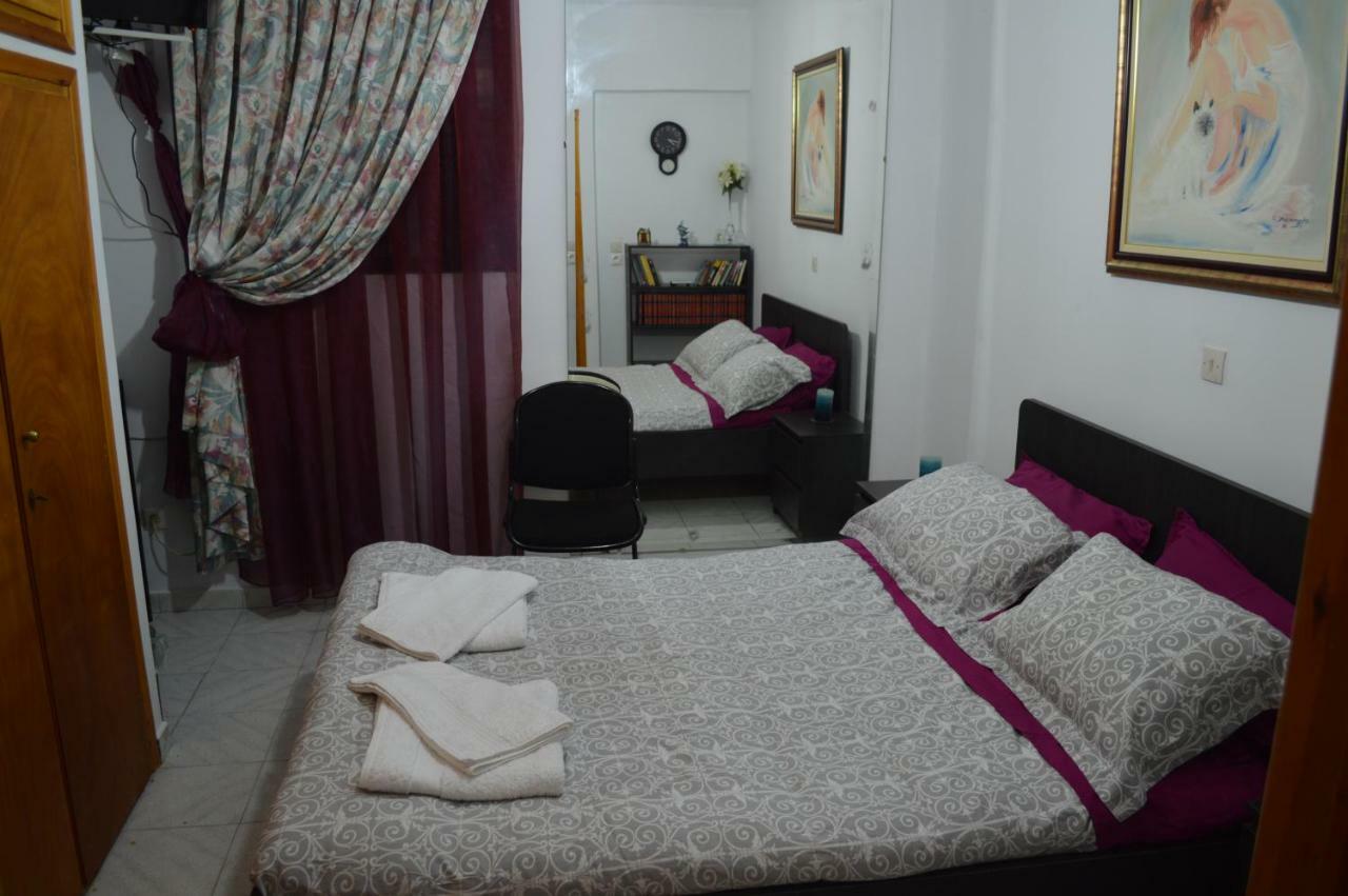 Apartment In The Center Of Aigio F Ngoại thất bức ảnh