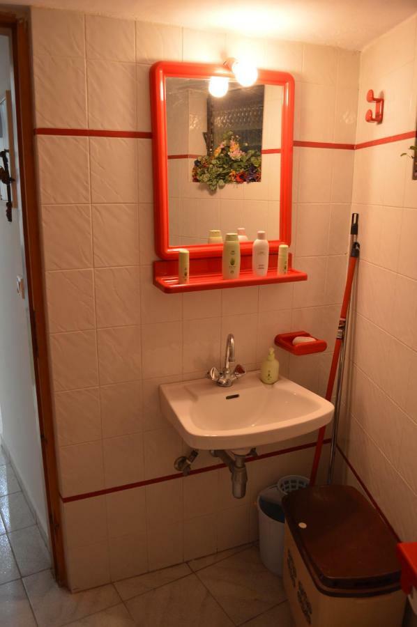 Apartment In The Center Of Aigio F Ngoại thất bức ảnh